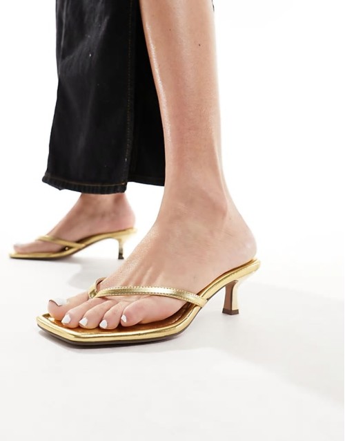 Heatwave toe thong kitten heeled sandals in gold