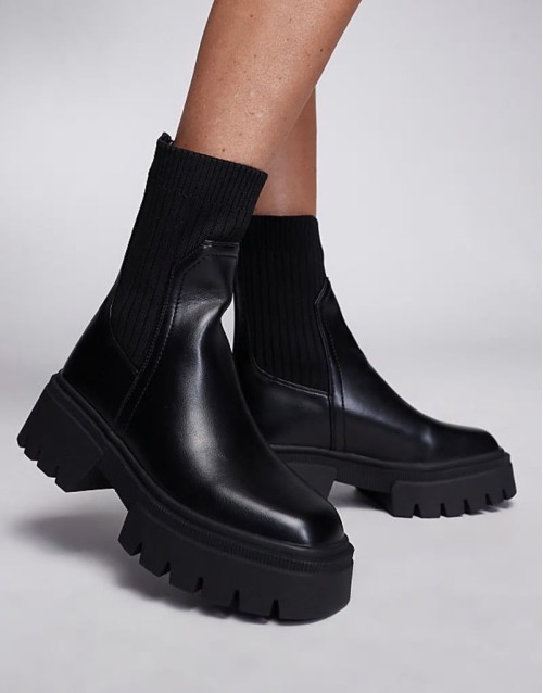Simmi London Wide Fit Malakai Sock Ankle boot in Black