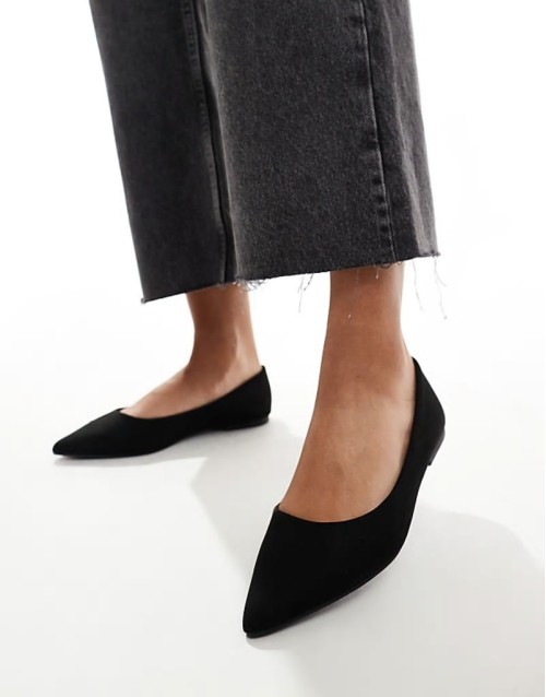Lucky pointed ballet flats in black suedette