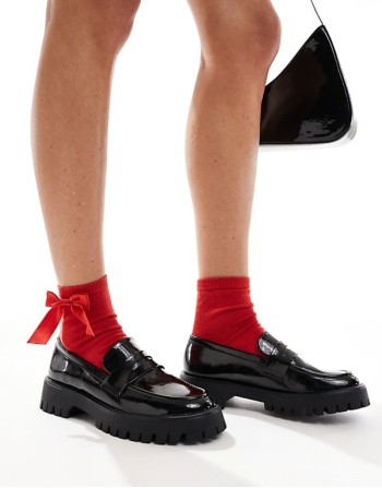 ‌Stylish chunky loafers in black