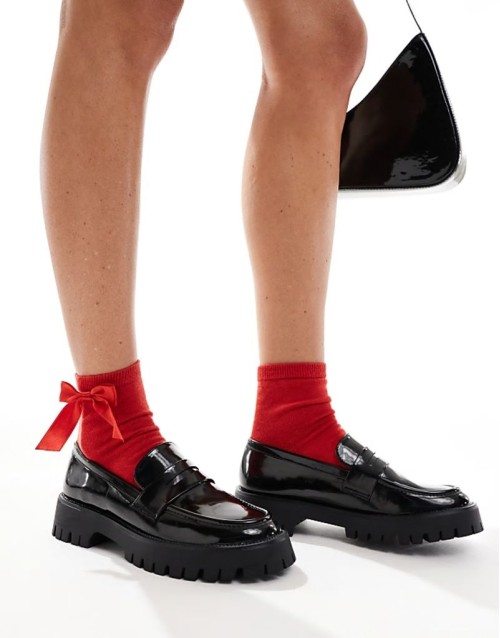‌Stylish chunky loafers in black