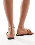 Radiance sliders with hardware in tan